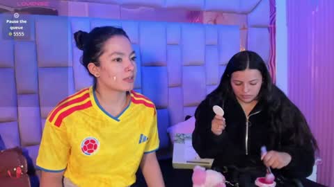 Snapshot of gisell_squirt chatting on 7, 7, 2026 gisell_squirt online show from 7, 7, 2026