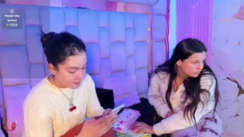 Snapshot of gisell_squirt chatting on 9, 7, 2026 gisell_squirt online show from 9, 7, 2026