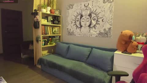 Snapshot of gitera_ chatting on 9, 2, 2025 AlexaMillis online show from 9, 2, 2025
