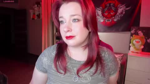 Snapshot of gitera_ chatting on 24, 9, 2025 AlexaMillis online show from 24, 9, 2025