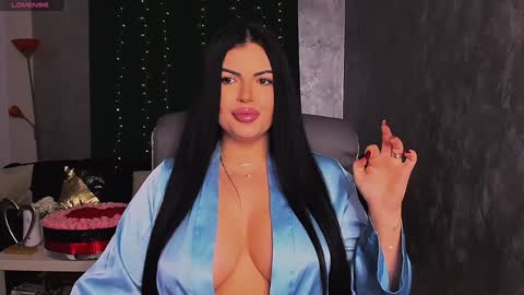 Snapshot of giulyalust chatting on 5, 12, 2024 Giulia online show from 5, 12, 2024