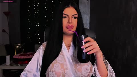Snapshot of giulyalust chatting on 3, 2, 2025 Giulia online show from 3, 2, 2025