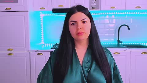 Giulia online show from 7, 4, 2026