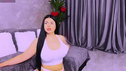 Giulia online show from 18, 4, 2026