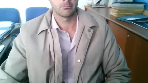 Snapshot of giuseppevai1 chatting on 17, 10, 2025 giuseppevai1 online show from 17, 10, 2025