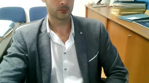 Snapshot of giuseppevai1 chatting on 20, 10, 2025 giuseppevai1 online show from 20, 10, 2025