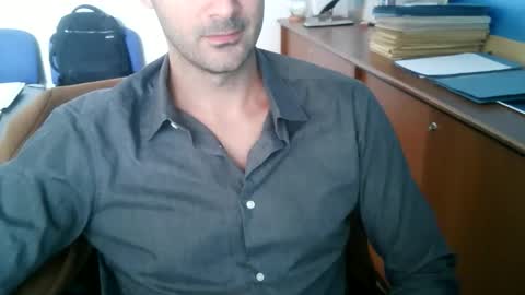 Snapshot of giuseppevai1 chatting on 30, 10, 2025 giuseppevai1 online show from 30, 10, 2025