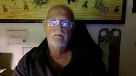 giutomma930394 online show from 17, 5, 2026