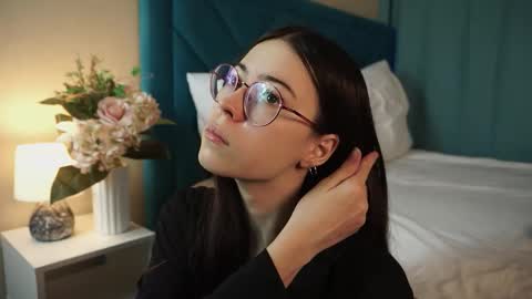 Agness online show from 3, 2, 2026