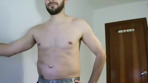 Snapshot of gladiator_18 chatting on 5, 2, 2025 gladiator_18 online show from 5, 2, 2025