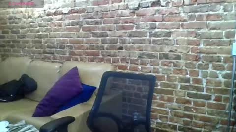 Snapshot of glam_cat chatting on 29, 4, 2026 Gwendolyn online show from 29, 4, 2026