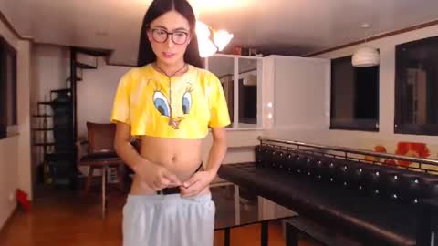 gleiahong online show from 21, 9, 2025