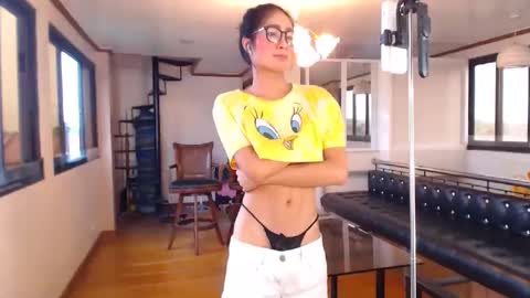 gleiahong online show from 2, 10, 2025