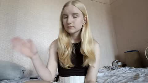 Laura online show from 10, 4, 2026
