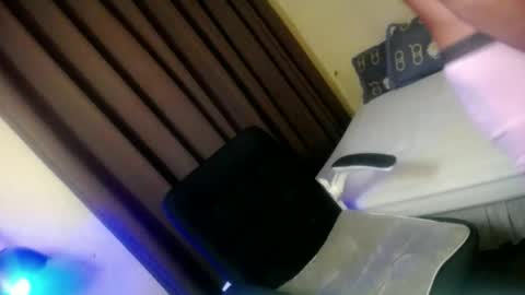 Snapshot of glenndou_daxs chatting on 10, 9, 2025 glenndou_daxs online show from 10, 9, 2025