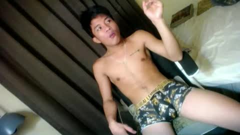 Snapshot of glenndou_daxs chatting on 28, 9, 2025 glenndou_daxs online show from 28, 9, 2025