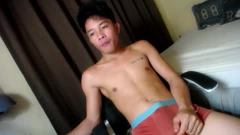 Snapshot of glenndou_daxs chatting on 7, 10, 2025 glenndou_daxs online show from 7, 10, 2025