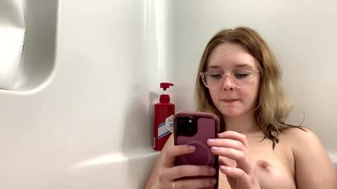 glitterem60 online show from 3, 3, 2025