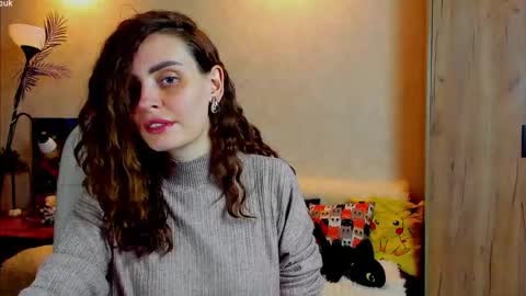 Gloria Wood online show from 8, 11, 2025