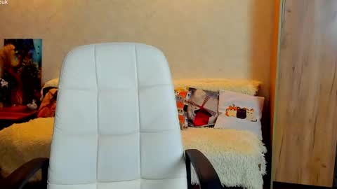 Gloria Wood online show from 7, 5, 2026
