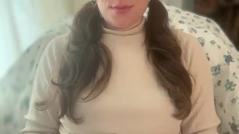 Snapshot of gloriapearl chatting on 4, 5, 2026 Gloria Pearl online show from 4, 5, 2026