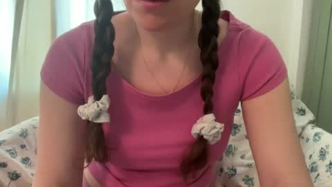 Snapshot of gloriapearl chatting on 18, 6, 2026 Gloria Pearl online show from 18, 6, 2026