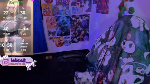 Snapshot of gloriette__ chatting on 7, 12, 2024 LALISA online show from 7, 12, 2024