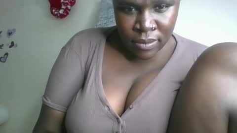 Snapshot of glorious_t chatting on 26, 2, 2026 glorious_t online show from 26, 2, 2026