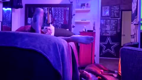 gnasty83 online show from 9, 2, 2025