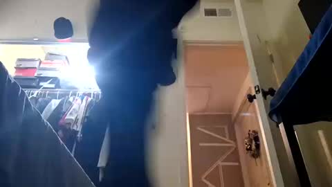 gnasty83 online show from 10, 10, 2025