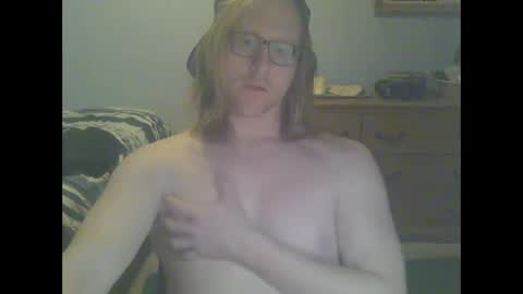 Snapshot of gnger31foru chatting on 2, 2, 2025 Steven Meadow online show from 2, 2, 2025