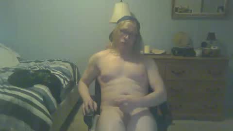 Snapshot of gnger31foru chatting on 10, 2, 2025 Steven Meadow online show from 10, 2, 2025