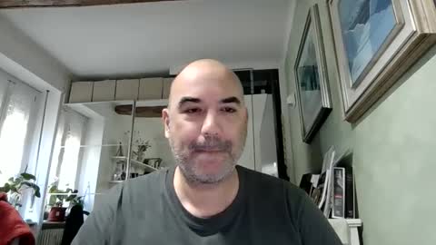 Snapshot of gnoffo77 chatting on 16, 5, 2026 Matte online show from 16, 5, 2026