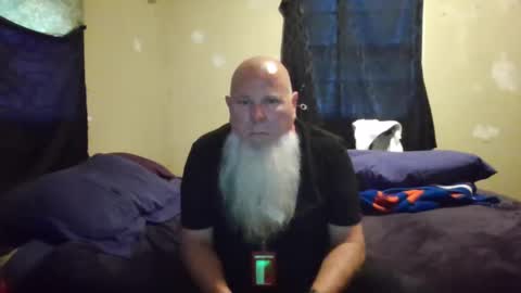 Snapshot of gnomebeard chatting on 16, 9, 2025 Gnomebeard online show from 16, 9, 2025