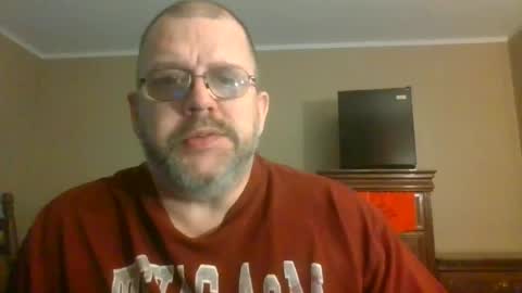 Snapshot of gobey33 chatting on 18, 6, 2026 IDKIDCIDGAF online show from 18, 6, 2026