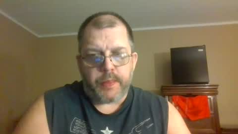 Snapshot of gobey33 chatting on 17, 7, 2026 IDKIDCIDGAF online show from 17, 7, 2026