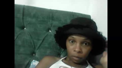 Snapshot of goddess_brenda chatting on 26, 3, 2026 BRENDA Hello love help me please Independent model online show from 26, 3, 2026