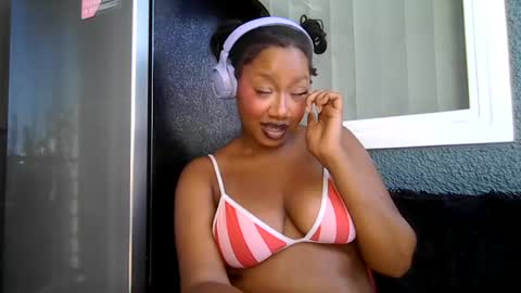 Snapshot of goddessdaisysky chatting on 31, 7, 2026 Goddess Daisy Sky online show from 31, 7, 2026