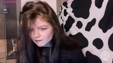Snapshot of goddessdarina chatting on 11, 9, 2025 goddessdarina online show from 11, 9, 2025