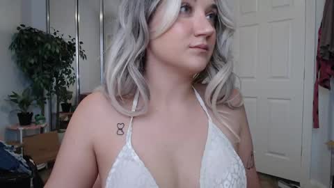 Snapshot of goddessemmy chatting on 19, 5, 2026 Goddess Emmy online show from 19, 5, 2026