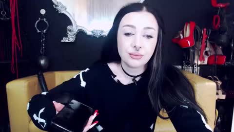 Snapshot of goddessgeorgia chatting on 4, 1, 2025 Goddess Georgia online show from 4, 1, 2025