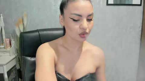 Mistress online show from 8, 2, 2025