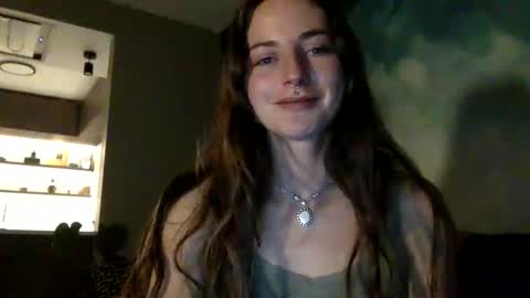 Snapshot of goddessmiamuse chatting on 25, 9, 2025 goddessmiamuse online show from 25, 9, 2025