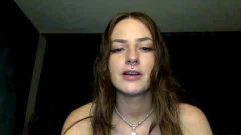Snapshot of goddessmiamuse chatting on 28, 9, 2025 goddessmiamuse online show from 28, 9, 2025