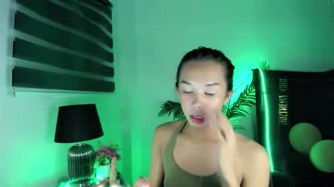 JENNIFER online show from 8, 11, 2025