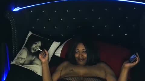 GoddessYvette007 online show from 21, 2, 2025