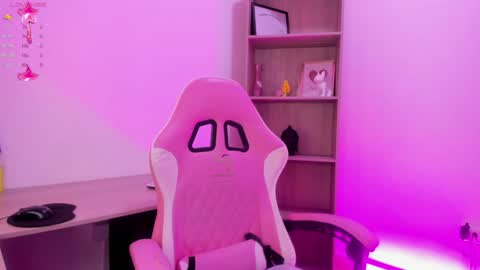 gold__queen online show from 18, 12, 2024