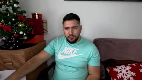 gold_alpha_boy online show from 5, 12, 2025