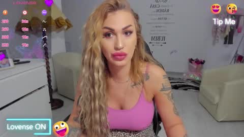 Nicole.. online show from 24, 3, 2026