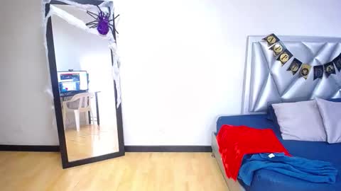 Snapshot of goldenn_ass1 chatting on 30, 10, 2025 goldenn_ass1 online show from 30, 10, 2025